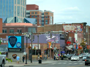 NashvilleStreetScene1980