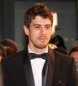 Toby Kebbell all decked-out for the premiere